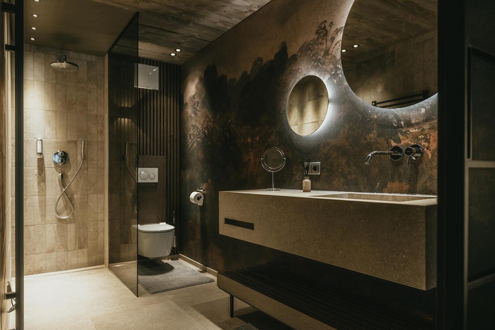 Black Eagle Luxury *